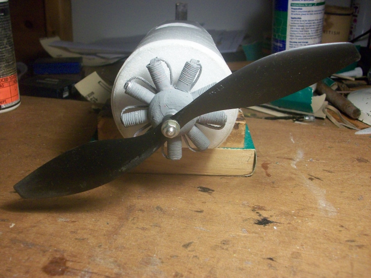 8x4.3prop.JPG