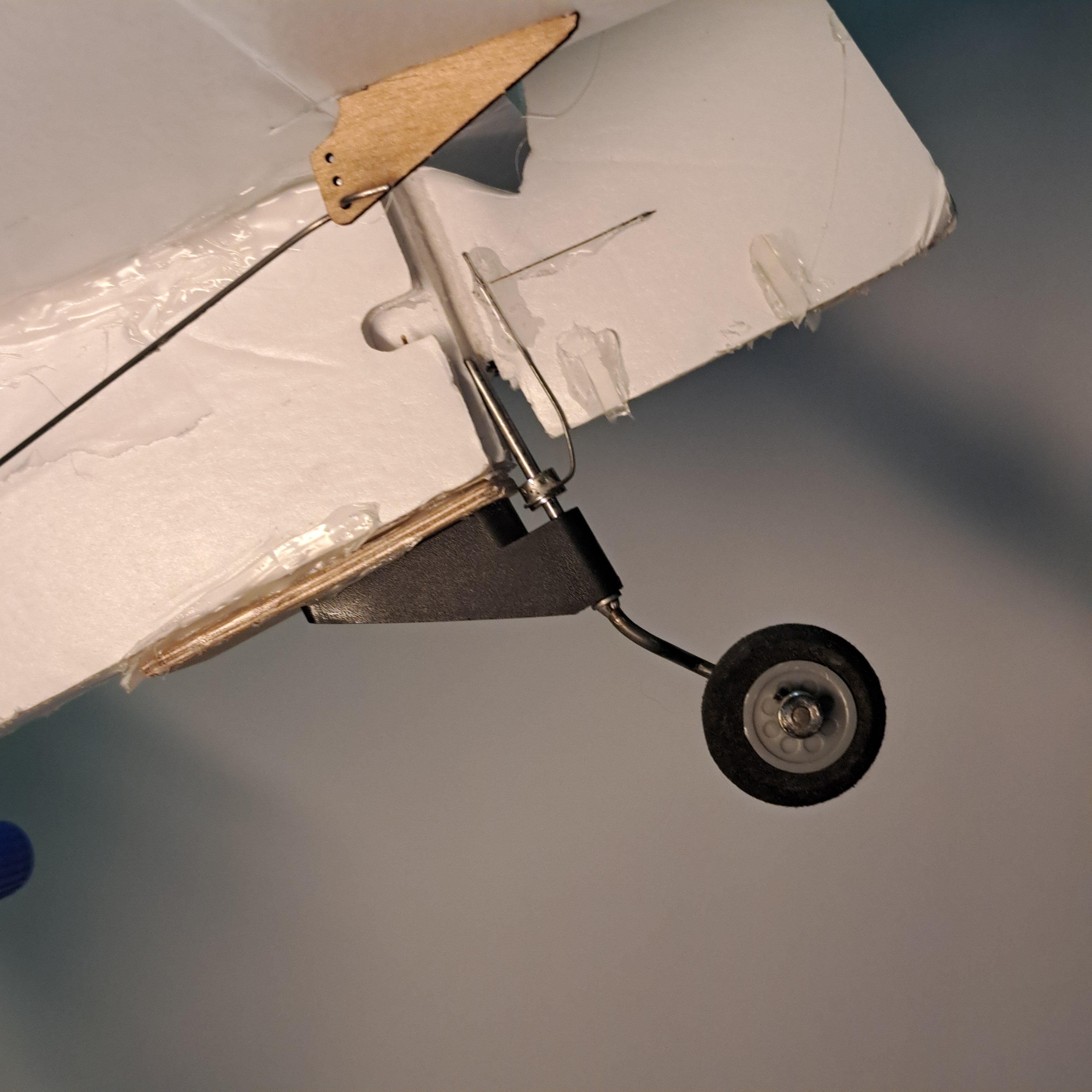 Tailwheel1.jpg